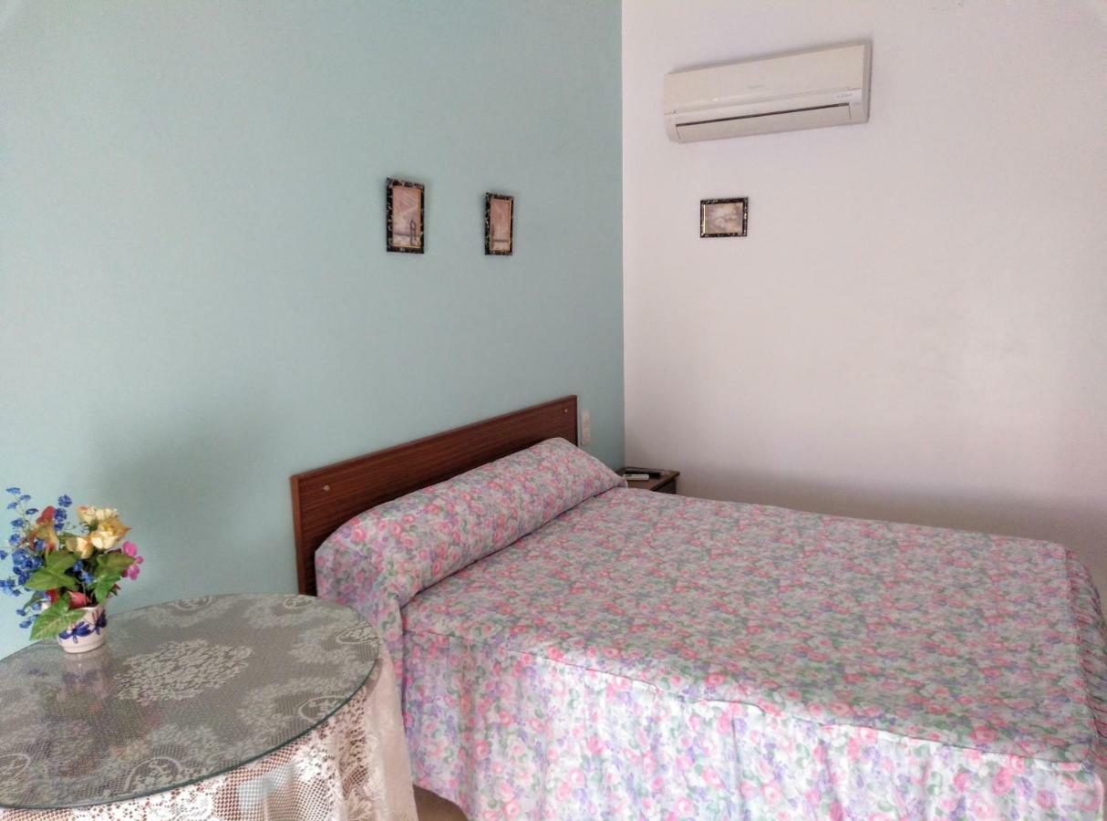 Pension Larra Mairena De Alcor Exterior photo